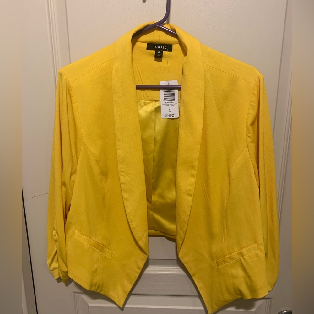 Stylish torrid blazer for dressing up with a dress, or down with some jeans.